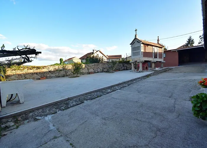 Casa De Piedra En Vilanova De Arousa